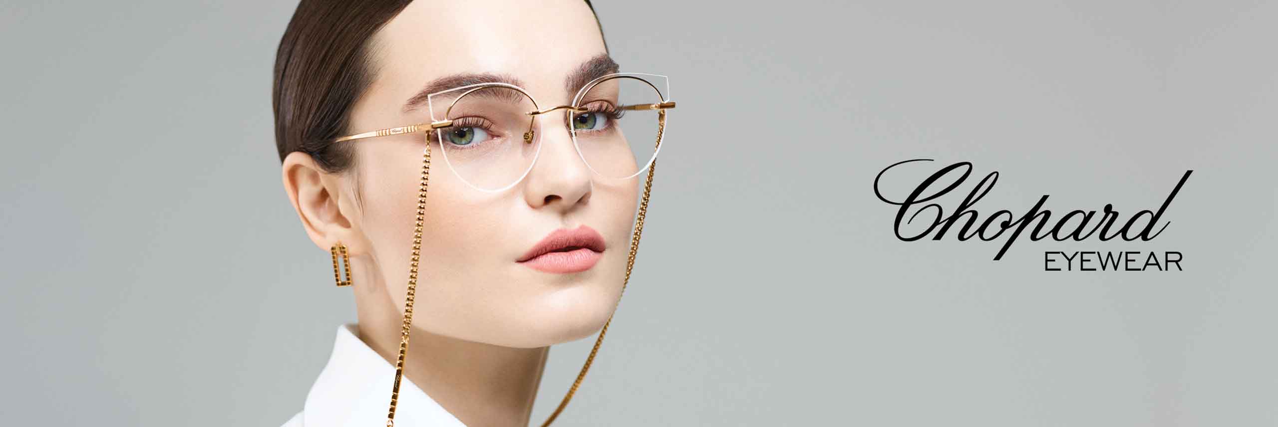 Được thành lập vào năm 1860 tại Geneva, Thụy Sĩ, Chopard nhanh chóng trở thành một trong những thương hiệu trang sức và đồng hồ danh tiếng thế giới. Với hơn một thế kỷ phát triển, Chopard đã không ngừng sáng tạo và mang đến những sản phẩm chất lượng cao, đáp ứng nhu cầu của khách hàng khó tính nhất.