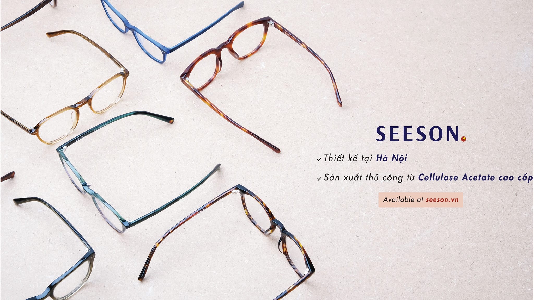 Kính mát Seeson The Edge 02 phù hợp với nhiều đối tượng khác nhau, từ người đi làm, học sinh, sinh viên cho đến những người yêu thích thời trang. Đây là lựa chọn lý tưởng cho những ai đang tìm kiếm một cặp kính vừa thanh lịch vừa bền đẹp.