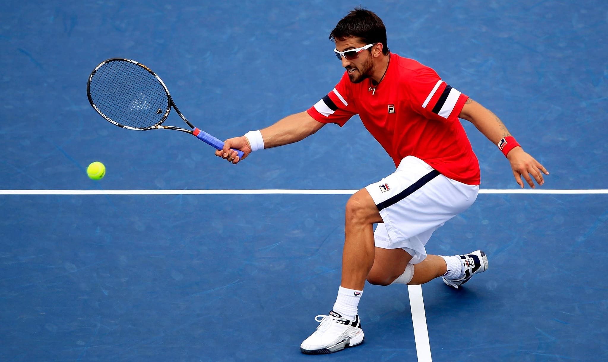 Một cặp kính mắt dành cho dân thể thao phù hợp không chỉ giúp bạn cải thiện thị lực mà còn tối ưu hiệu suất chơi thể thao. Bài viết này sẽ giúp bạn hiểu rõ những trở ngại khi sử dụng kính thông thường và giới thiệu giải pháp hoàn hảo từ thương hiệu kính thể thao Oakley.