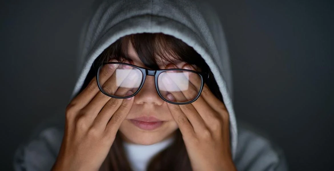 Looking for blue light glasses in Da Lat? Visit Dang Phuoc Quan for advanced protection, stylish frames, and expert eye care. Perfect for work, study, and daily life.